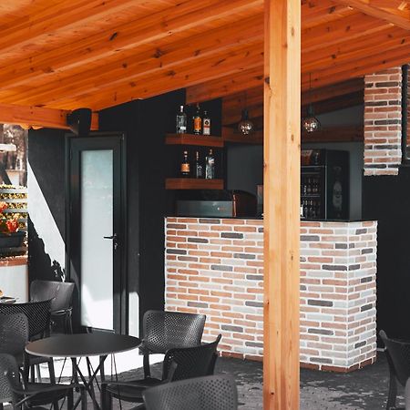 Hotel Beke Vlorë Buitenkant foto