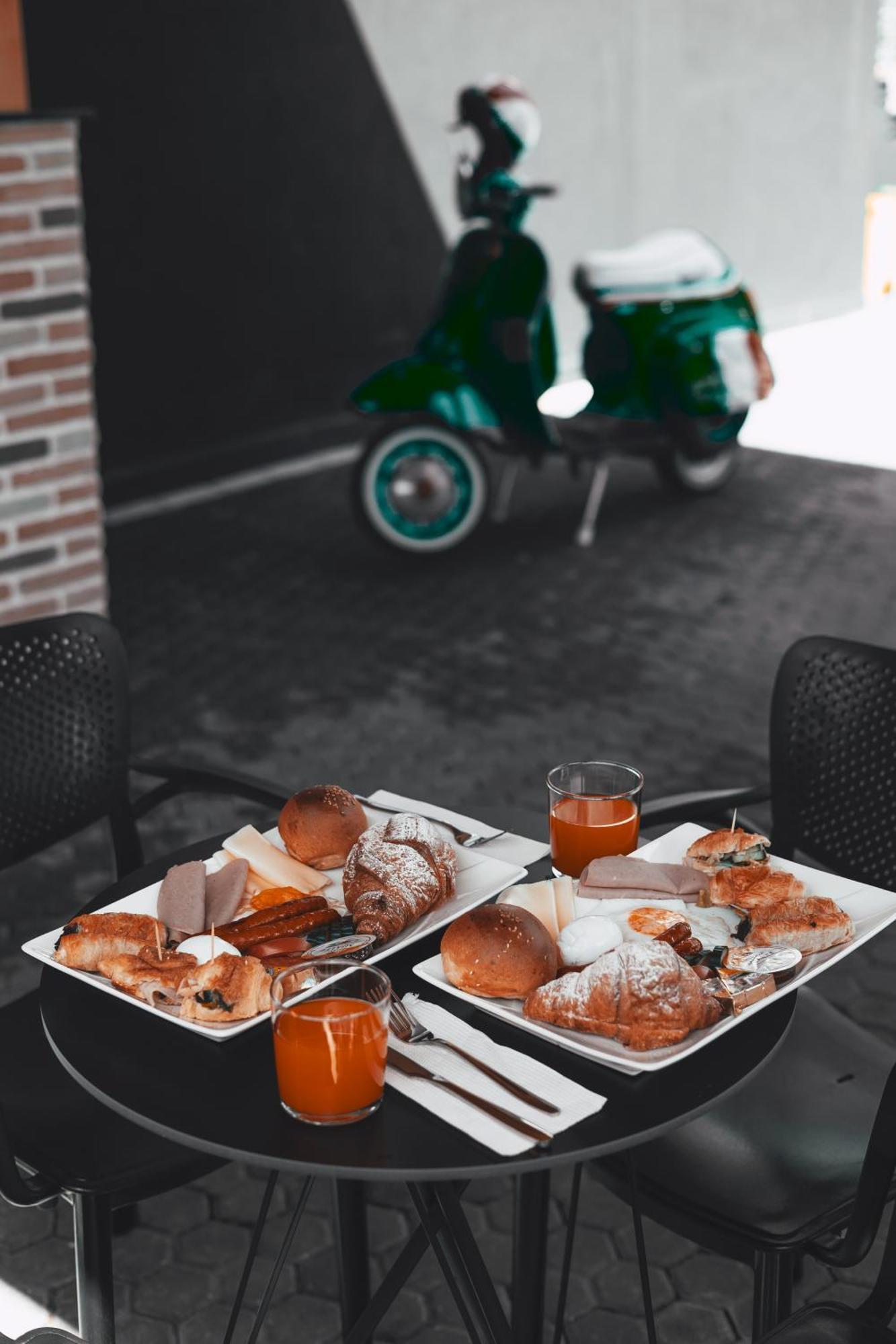 Hotel Beke Vlorë Buitenkant foto