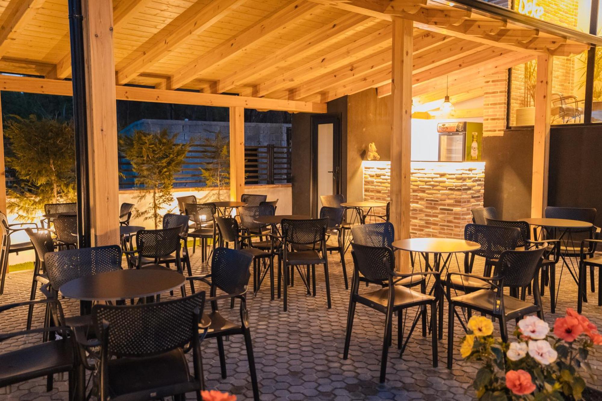 Hotel Beke Vlorë Buitenkant foto