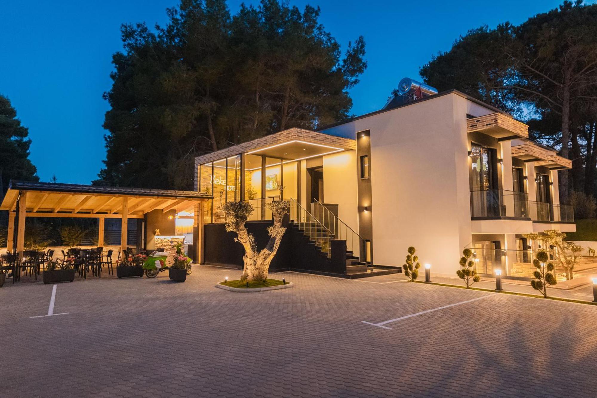 Hotel Beke Vlorë Buitenkant foto